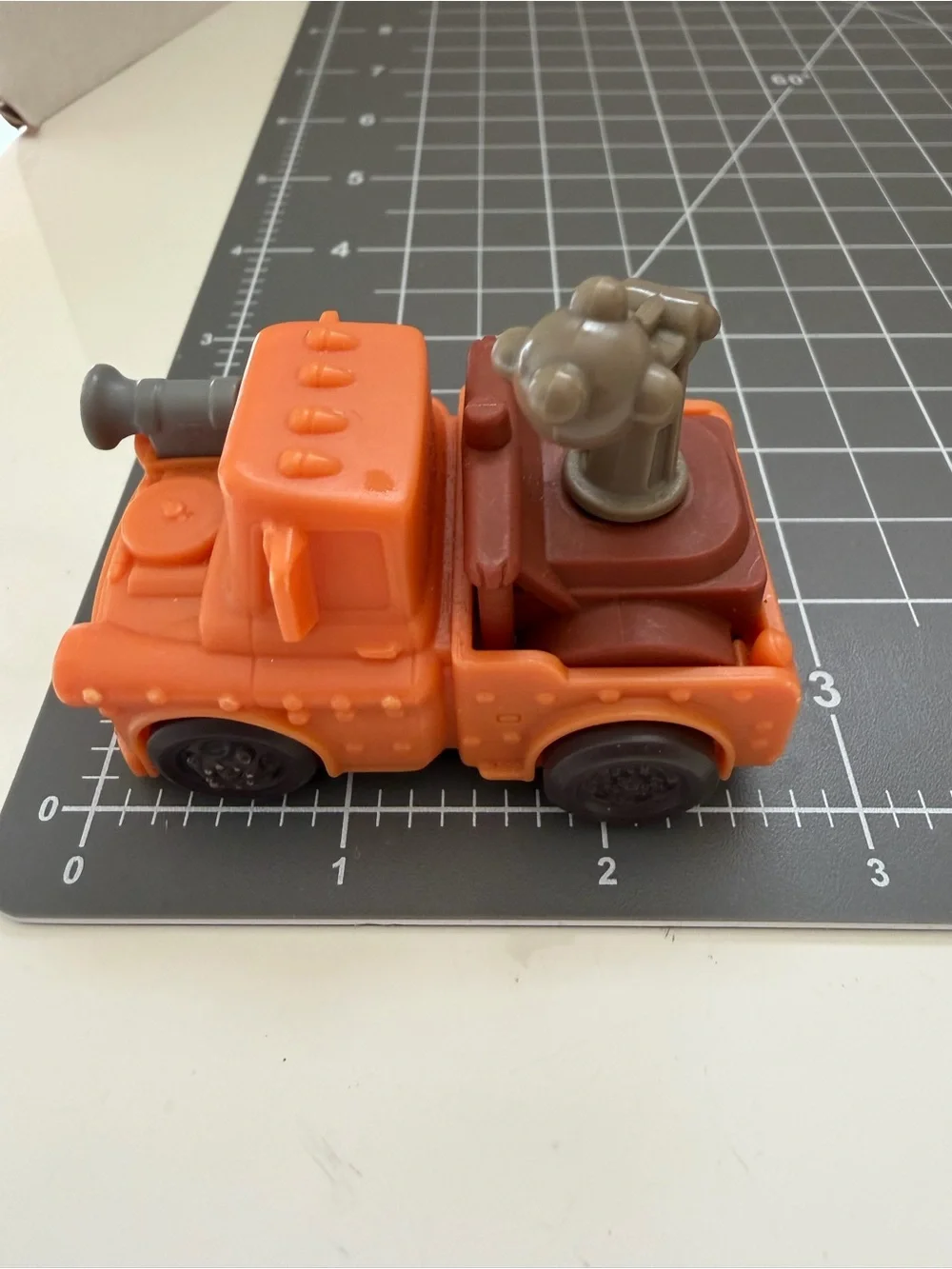Disney set orange